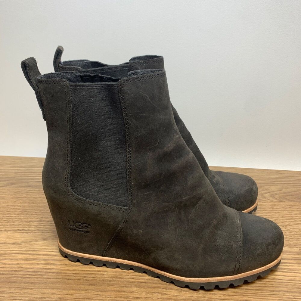 UGG Australia 1095136 Pax Chelsea Wedge Boots Black‎ Leather Waterproof Women 11